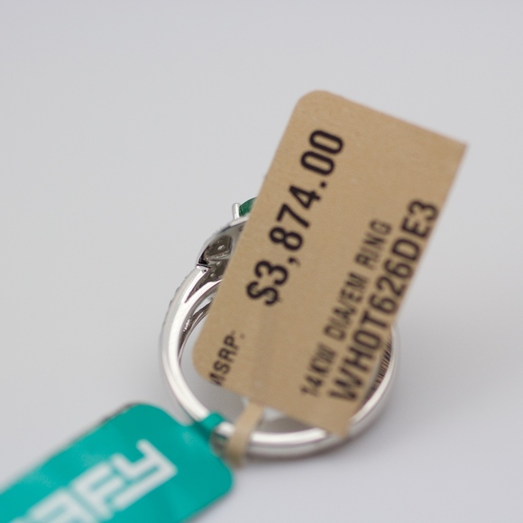 EFFY 14k White Gold Oval Emerald And Diamond Ring - Picture 2 of 8